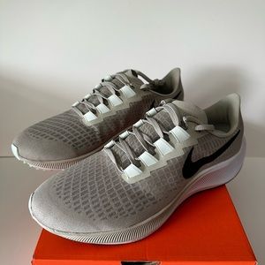 NIKE AIR ZOOM PEGASUS 37
